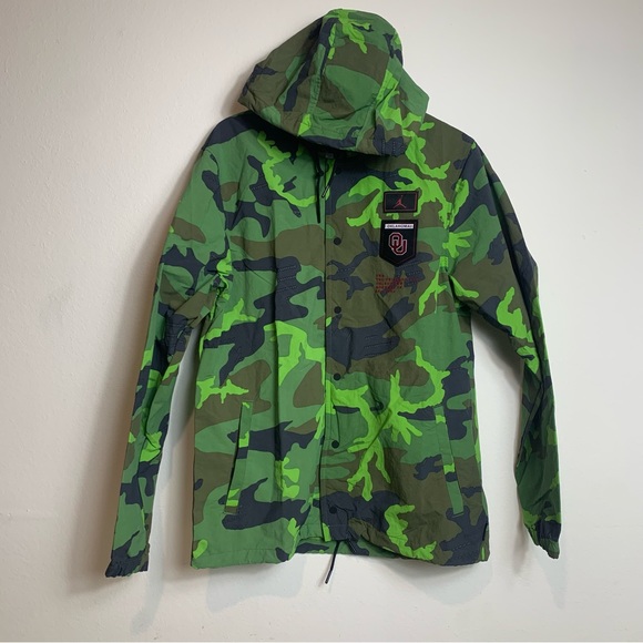 Oklahoma Sooners Nike Jordan Mens Jacket Camo Large On Field Coaches Jacket USA - Picture 1 of 11